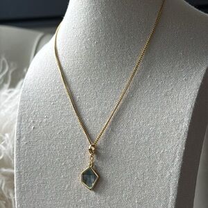 Luxurious Hexagon Mother of Pearl Pendant Necklace